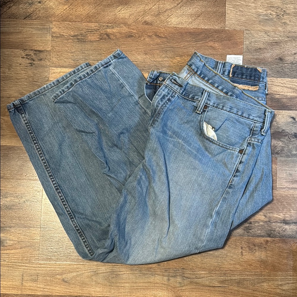 Levi classic denim blue jeans men’s 38 waist